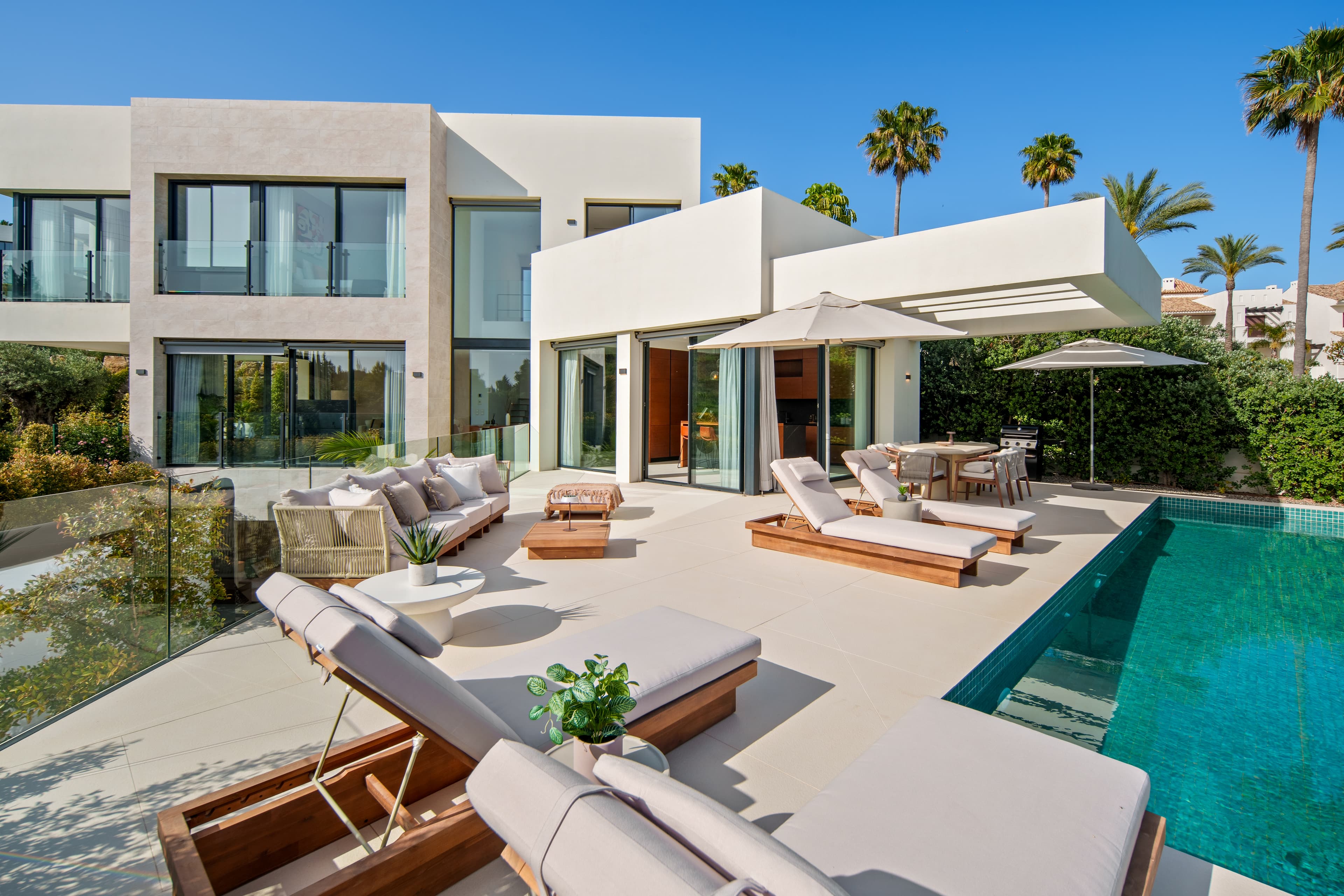 Luxury Contemporary Villa